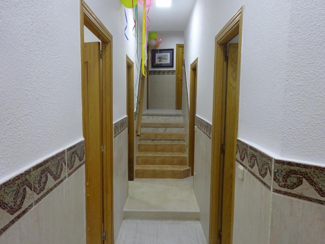 Hostal Lavapies Мадрид Экстерьер фото