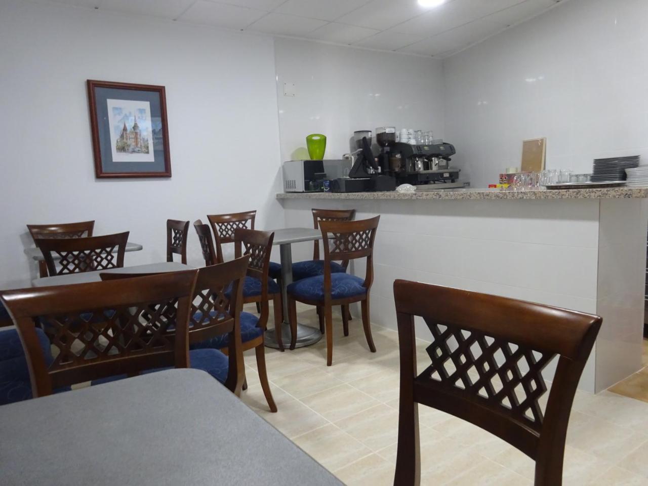 Hostal Lavapies Мадрид Экстерьер фото